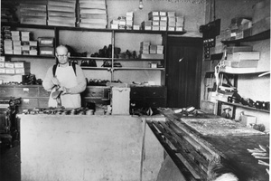 Arthur Knapp, Boot maker, 309 St Georges Road, North Fitzroy