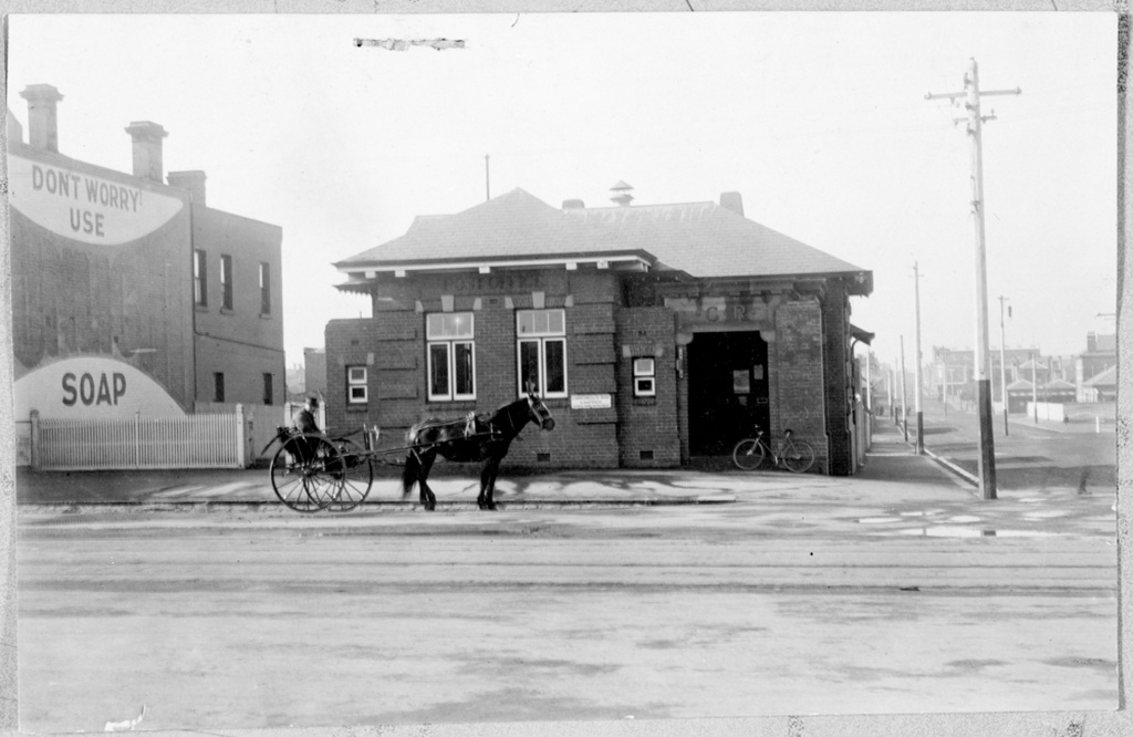 c.1917-1930. Carlton North Post Office.