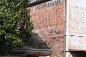 September 2006. Robur Tea sign.