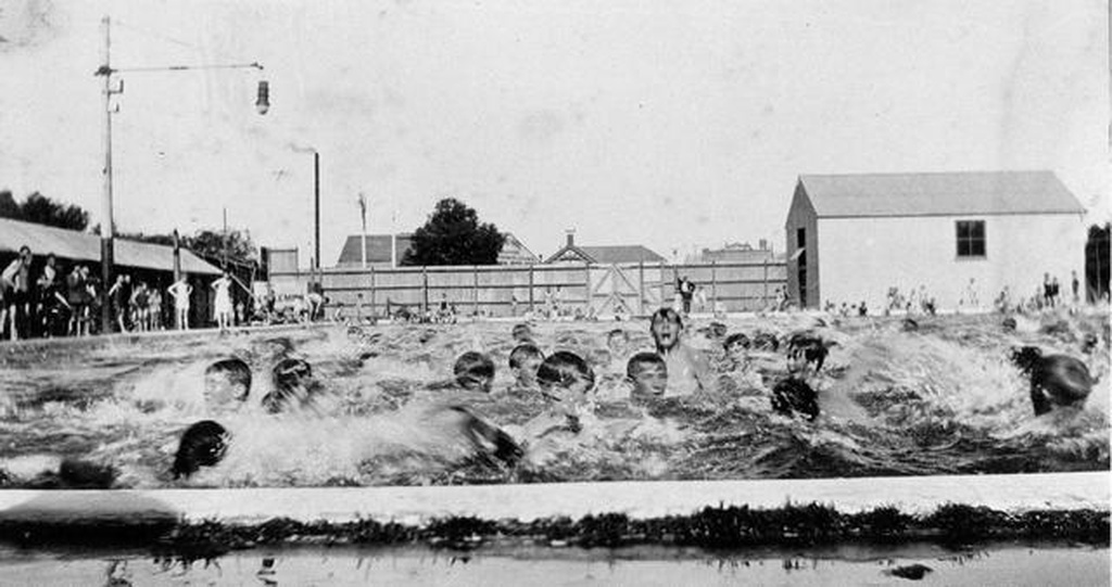 Richmond Baths c.1915